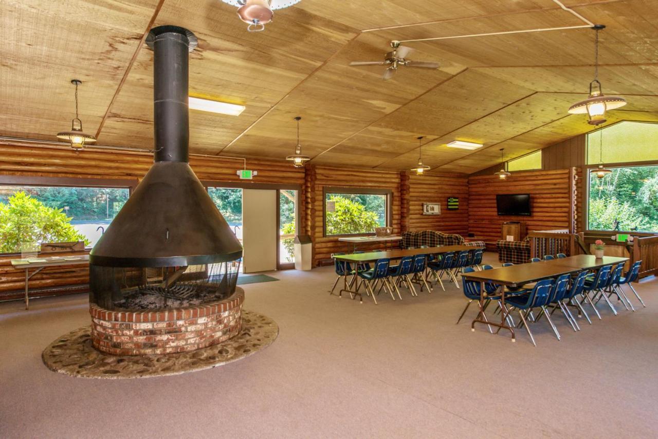 Chehalis Camping Resort Cottage 5 Onalaska エクステリア 写真